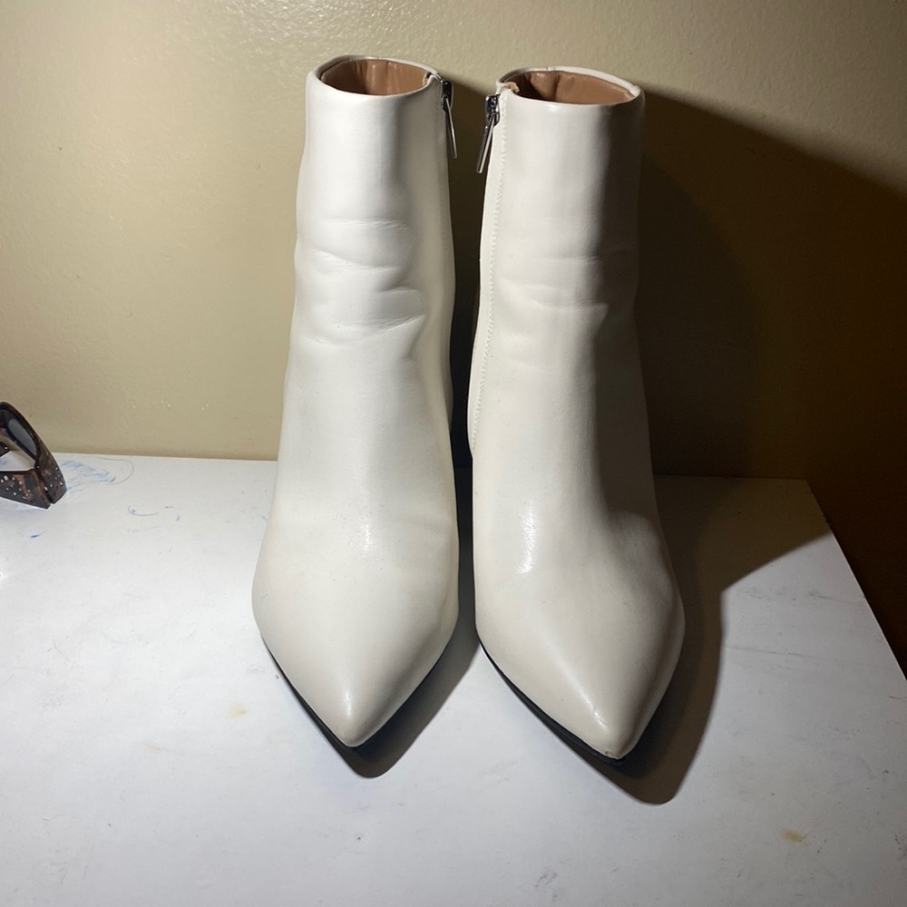 Heeled boots